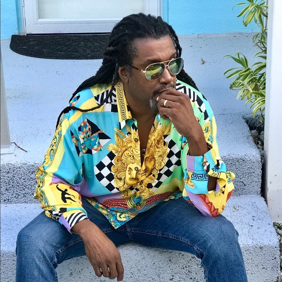 Meet your Posher, Tony - Picture 1 of 3